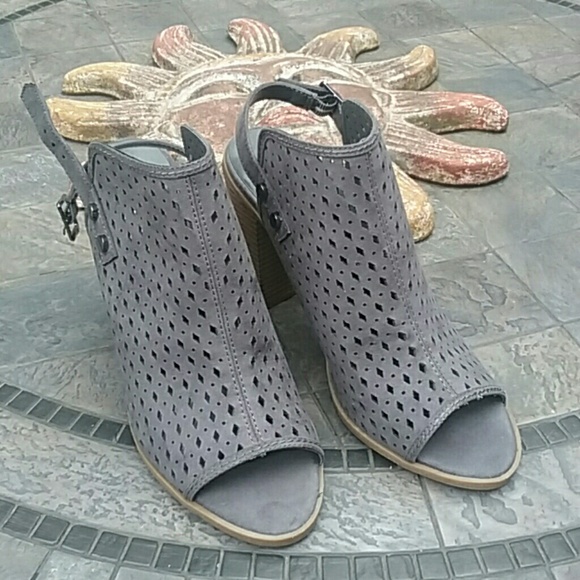 Indigo rd. Sandles NEW - Picture 2 of 6